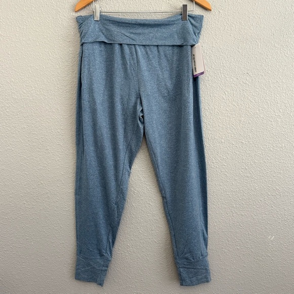 Marika Carmen Jogger NWT Size Large - Picture 5 of 7